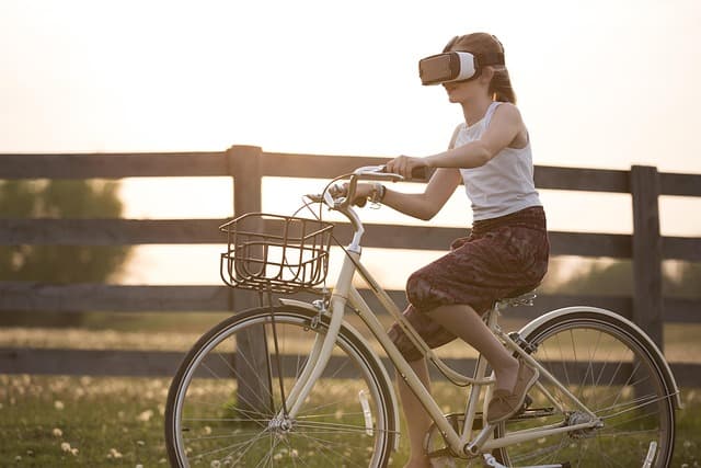 Comparatif : Casque VR vs Réalité Augmentée